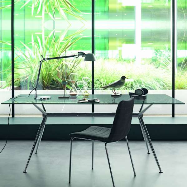 Table en verre design avec pieds en x métalliques - Brioso Midj®