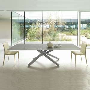 Table design extensible en verre trempé gris et piétement mikado en métal gris - Péchino Midj®