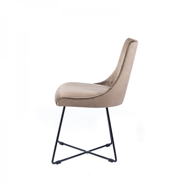 Chaise design en tissu gris clair et pieds métal noirs - Lars - 4