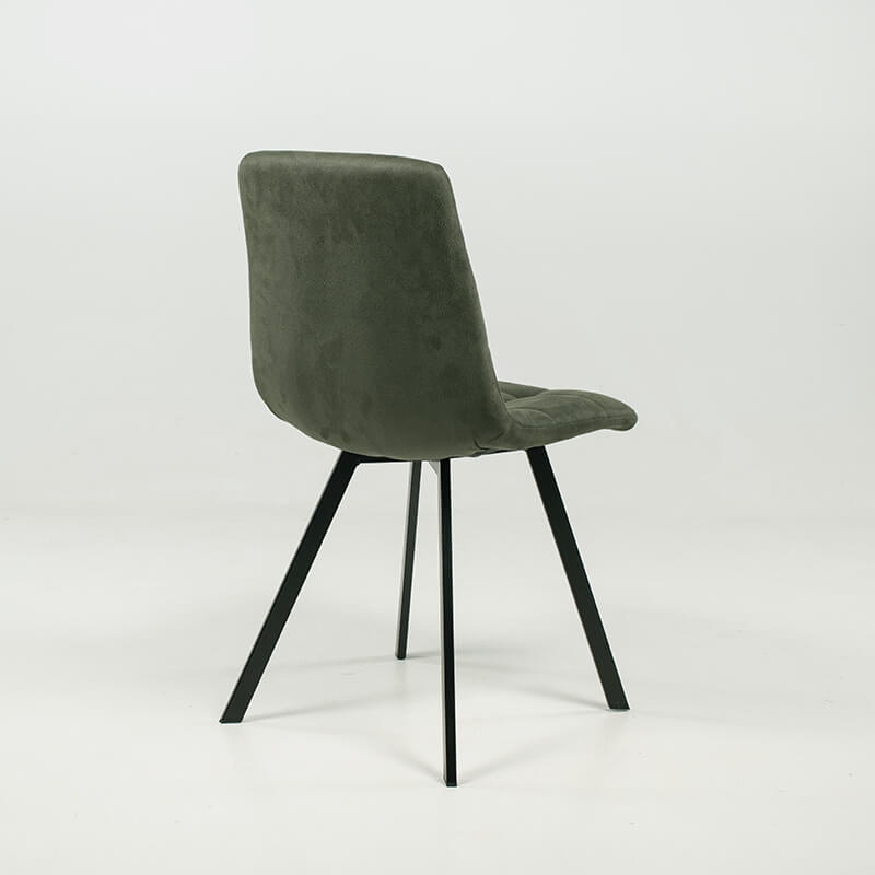 https://static.4-pieds.com/45287-thickbox_default/chaise-moderne-matelassee-tissu-pied-metal-carvi.jpg