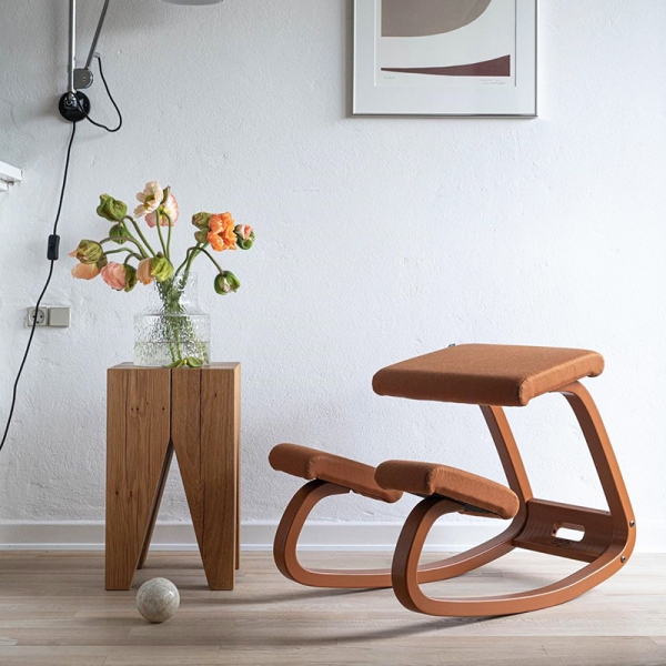 Chaise de bureau ergonomique à bascule en tissu - Variable Monochrome Varier® - 1
