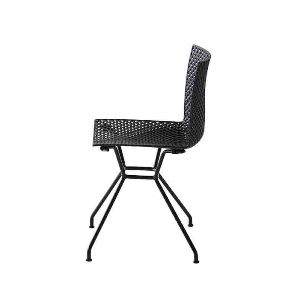 chaise design italienne de couleur noire avec pieds en métal - Fuller TC - 7