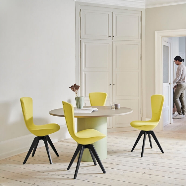 Chaise de salle à manger design et confortable pieds bois - Invite
