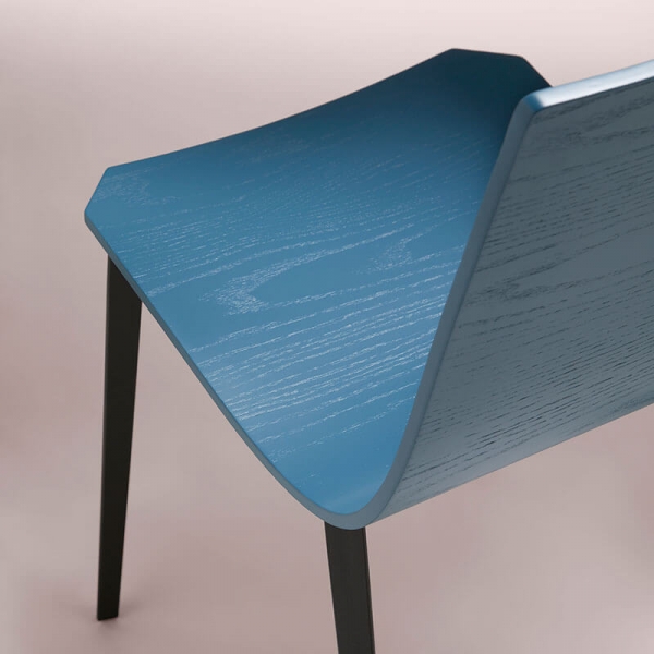 Chaise moderne en bois et pieds en métal bleue - Salt Mobliberica - 2