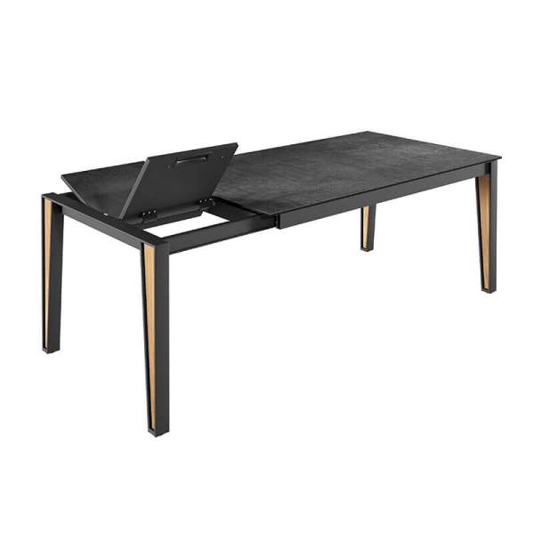 Table moderne extensible en céramique avec pieds bois et métal - Okaso