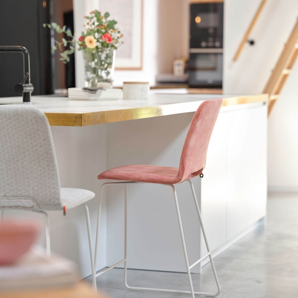 Tabouret snack design en tissu rose avec pieds en métal blanc - Pamp Mobitec ® - 2