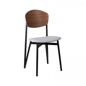  Chaise design française assise en synthétique, dossier bois et pieds en métal - Artémis Carrier®
