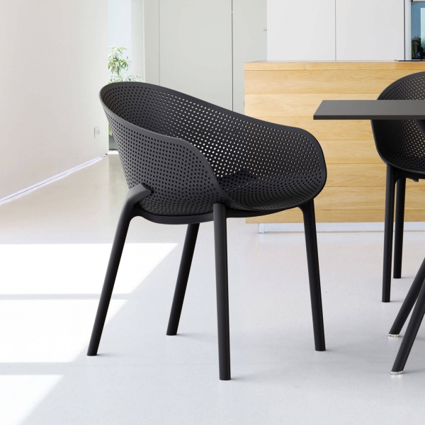 Fauteuil design en polypropylène noir - Sky - 1