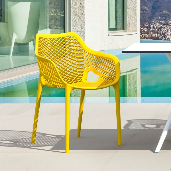 Fauteuil de jardin moderne ajouré en polypropylène jaune - 1
