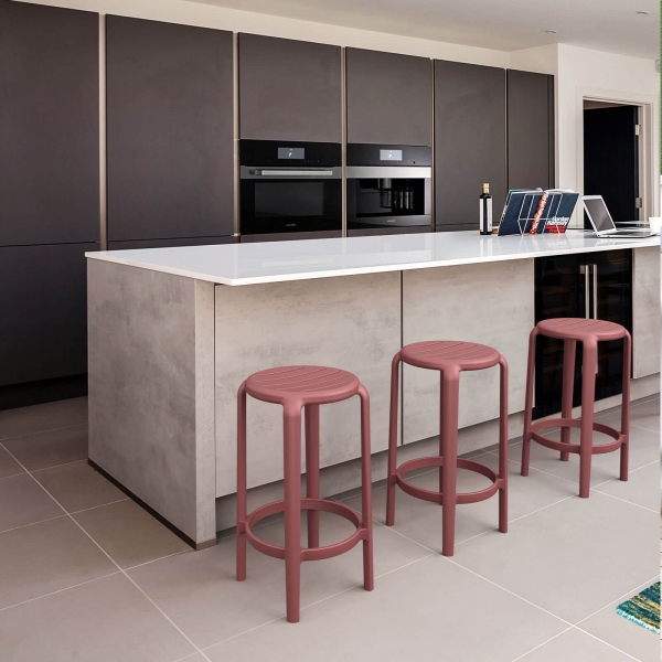 Tabouret snack sans dossier moderne en polypropylène rose - Tom - 4