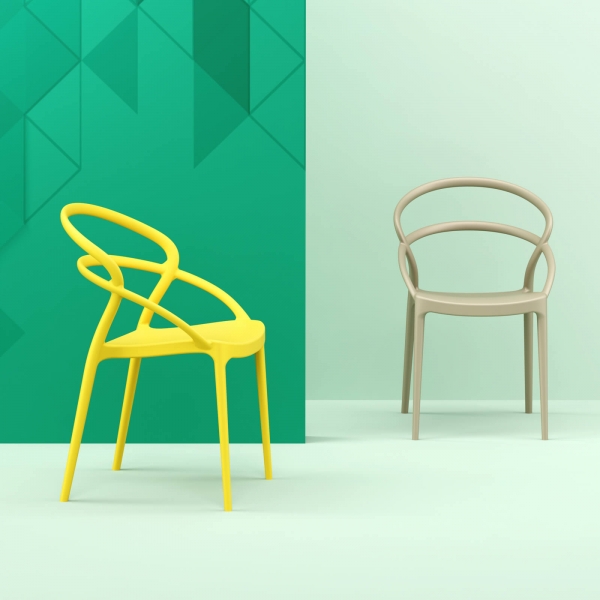 Chaise design moderne empilable en plastique coloré - Pia - 16