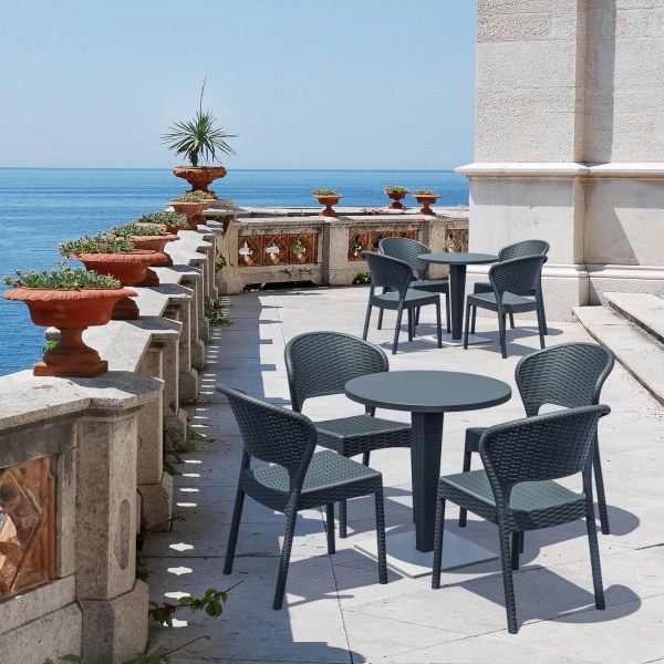 Table de jardin ronde en résine tressée et plateau werzalit - Riva - 7