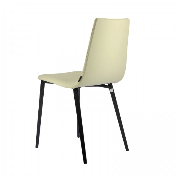 Chaise intemporelle avec coque matelassée en simili et pieds métal - Salt Mobliberica® - 7