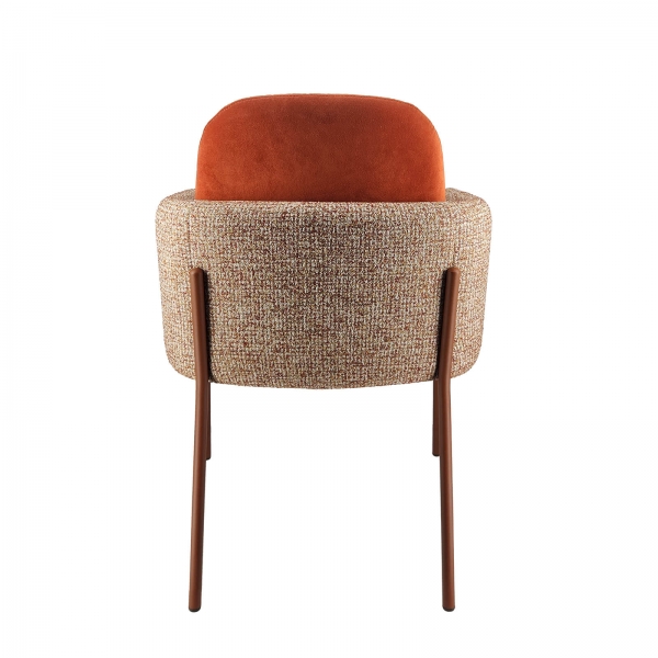 Fauteuil de designer avec accoudoirs en tissu bicolore et pieds métal - Nai Mobliberica® - 3