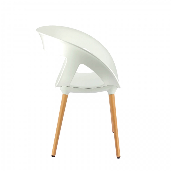 Fauteuil design italien coque ajourée en plastique blanc et pieds en bois - Moema - 5
