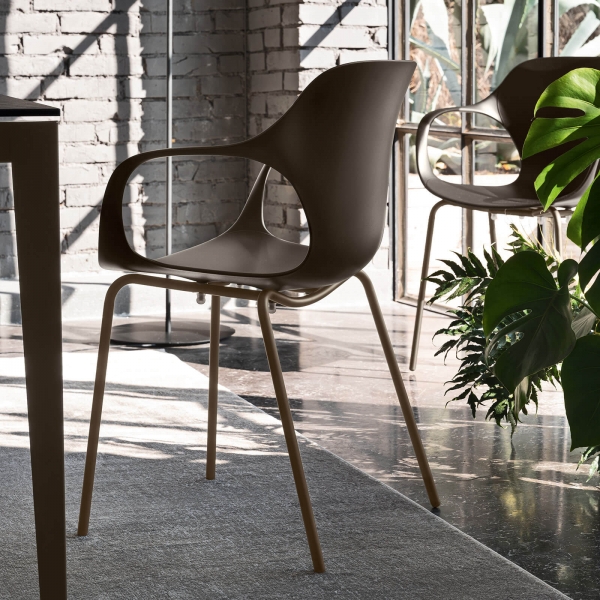 Fauteuil design italien empilable en polypropylène terre avec pieds en métal - OPS ! Connubia© - 5