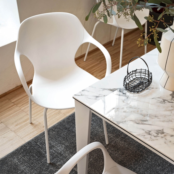 Fauteuil tendance italien empilable en polypropylène blanc avec pieds en métal - OPS ! Connubia© - 6