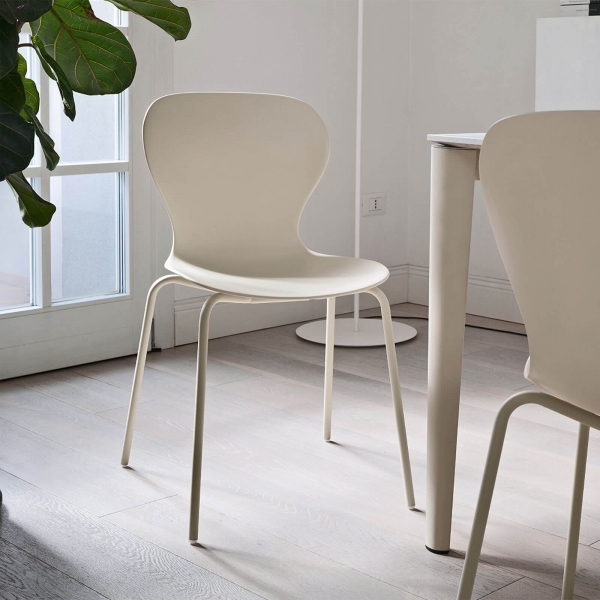 Chaise contemporaine empilable en polypropylène avec pieds en métal - OPS ! CB/2310 Connubia© - 3
